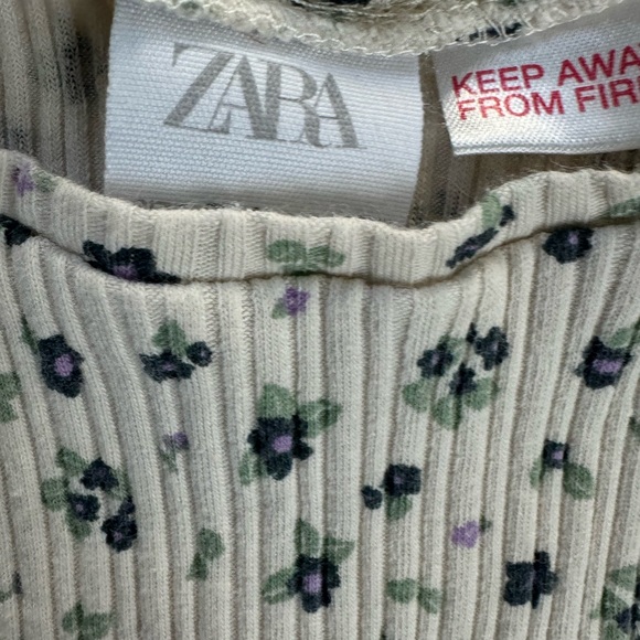 Zara Ribbed Floral Top - Picture 7 of 8